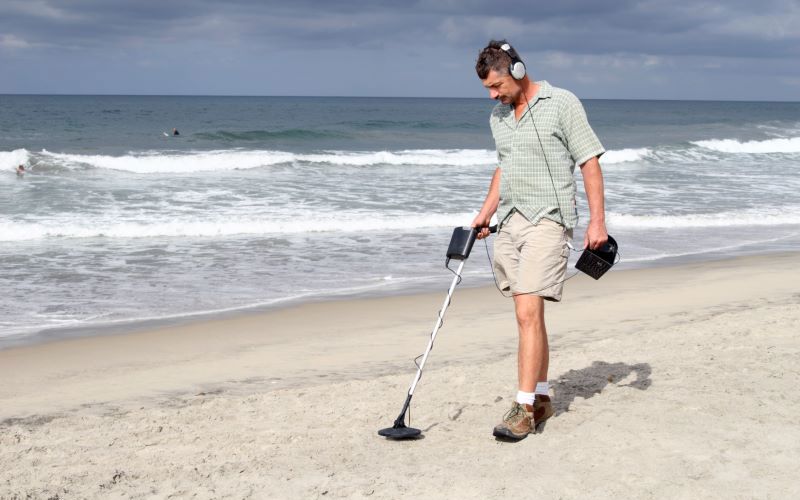 The Atheist and His Metal Detector