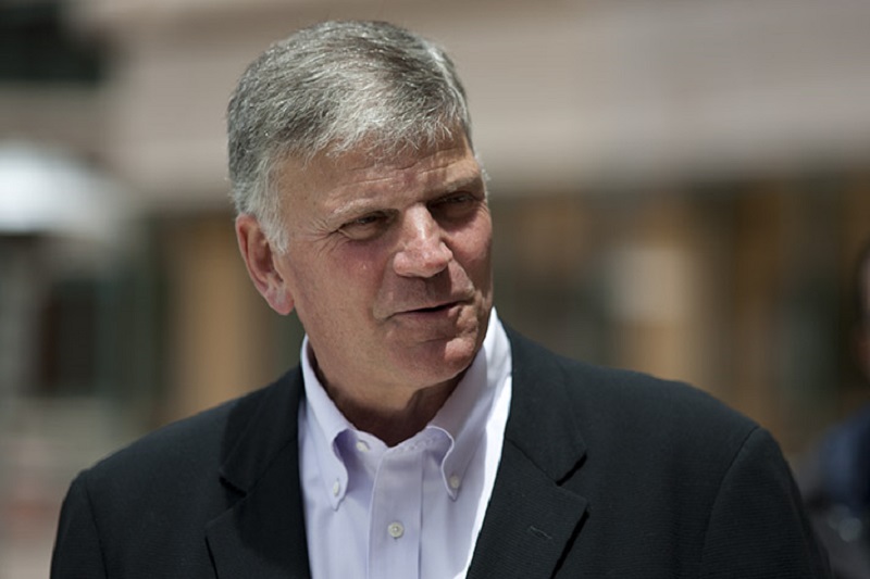 Support Rev. Franklin Graham:  Sign the Petition Now!