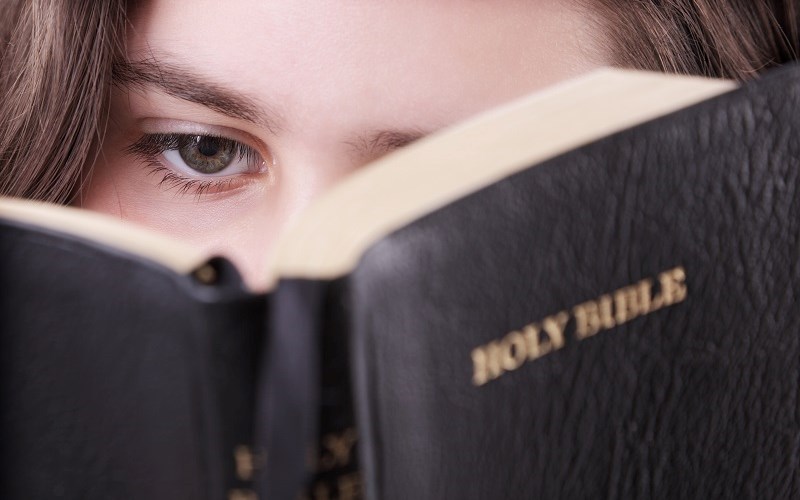 Fifteen Lies Satan Tells You About Scripture