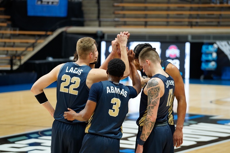 Media Calls To Ban Christian Schools From NCAA Tournament