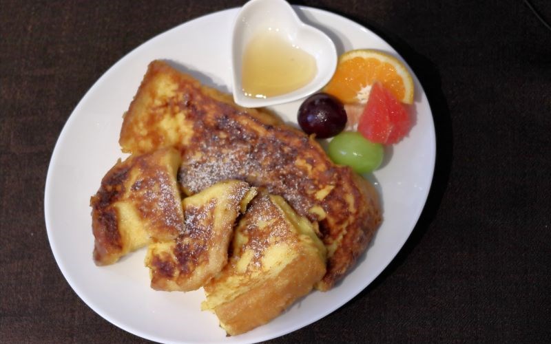 Hold Out for the French Toast